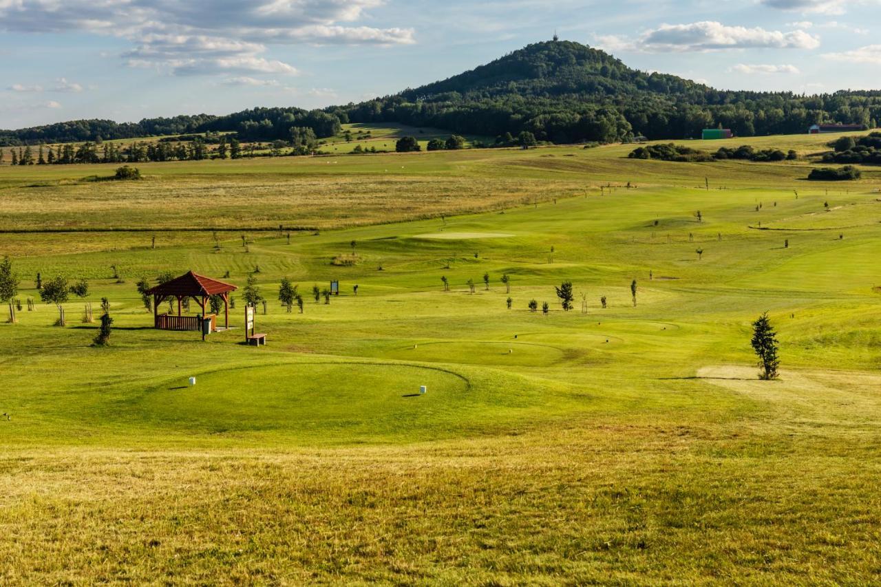 Golf Resort Ceska Lipa Nový Bor Eksteriør billede